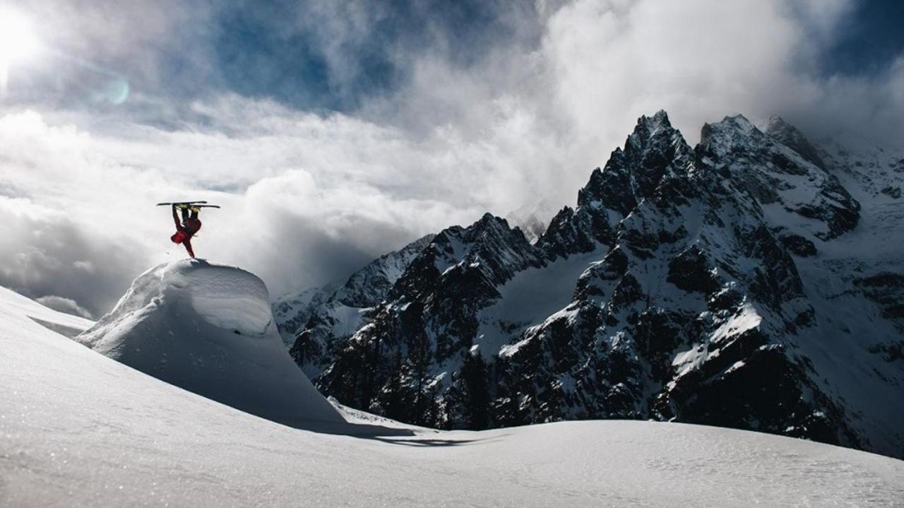 La Maison Des Guides - Trilocale A 500 Mt Dalle Piste Di Dolonne Курмайор Экстерьер фото