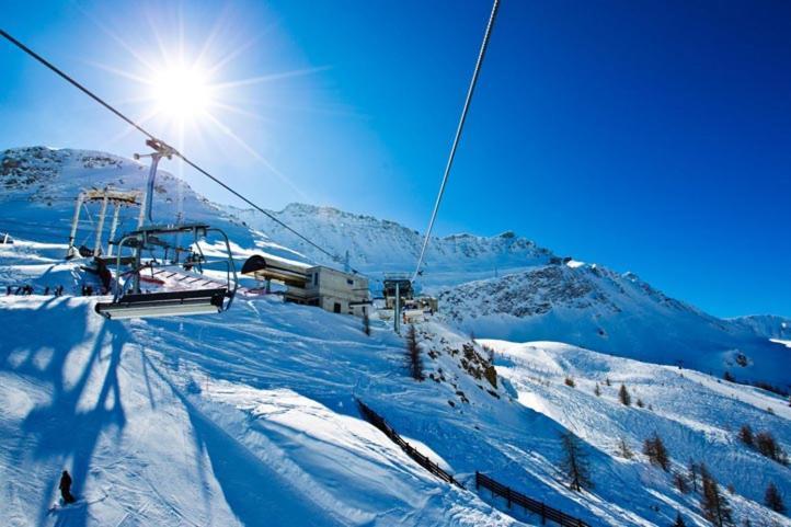 La Maison Des Guides - Trilocale A 500 Mt Dalle Piste Di Dolonne Курмайор Экстерьер фото